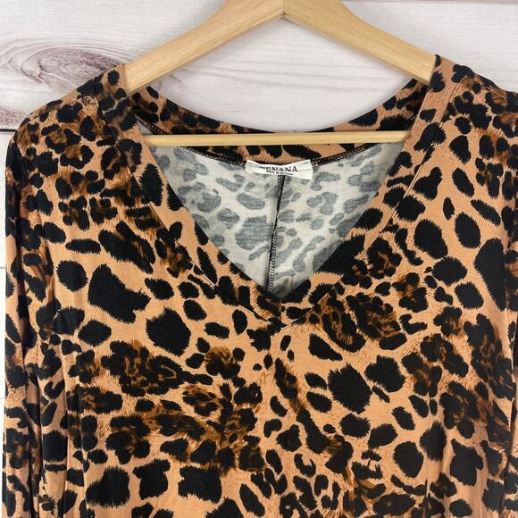 Zenana Women's Long‎ Sleeve Cheetah Animal Print Blouse Size Large - Picture 5 of 6